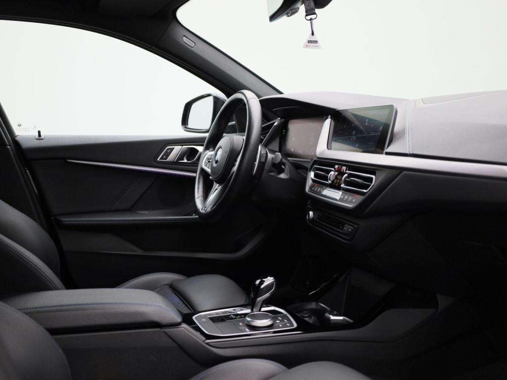 BMW 1 Serie 120i business edition | m-sport | automaat | navigatie | stoel/