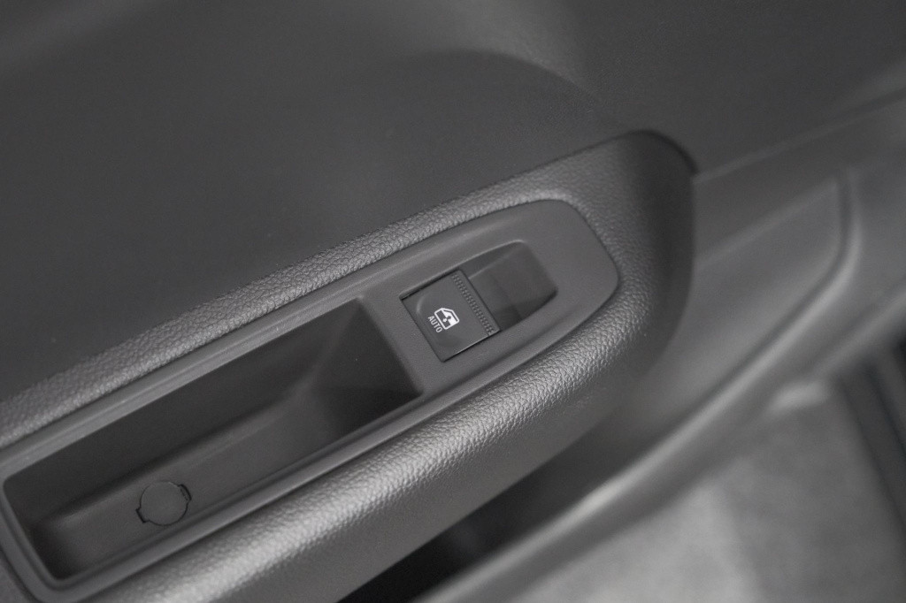 Renault Clio tce 90 evolution | camera | navigatie | apple carplay | parkee