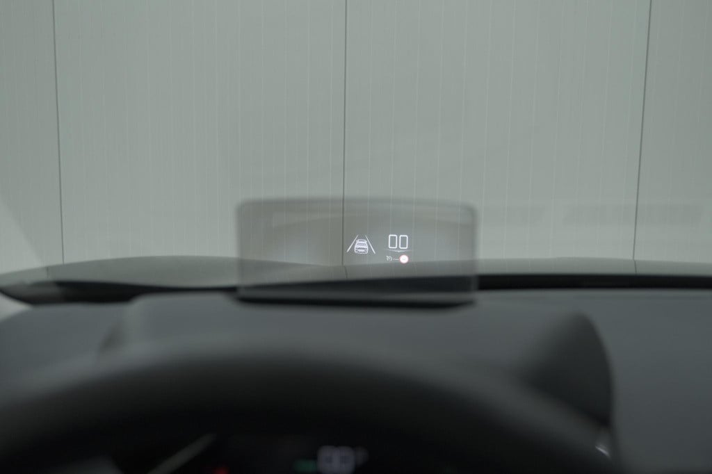 Ds Ds 3 crossback 50 kwh e-tense so chic | camera | dodehoekdetectie | head
