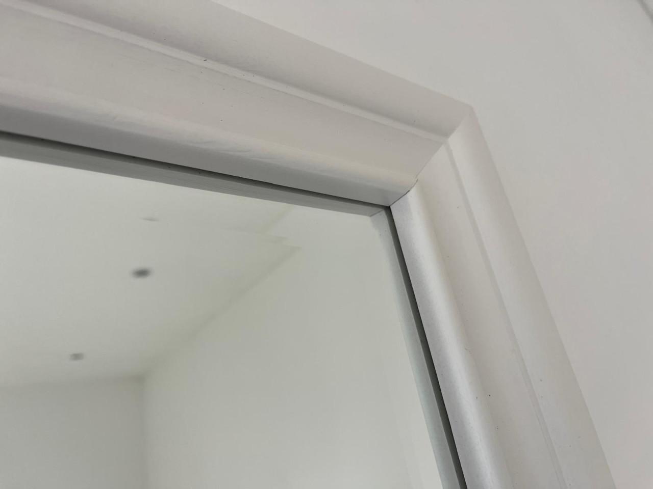 Spiegel met facet in houten lijst 53x38 cm - VEERE