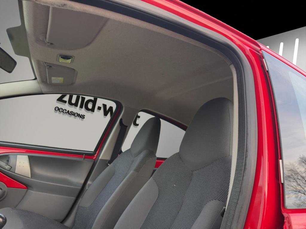 Peugeot 107 1.0-12v xr airco carplay 5 deurs