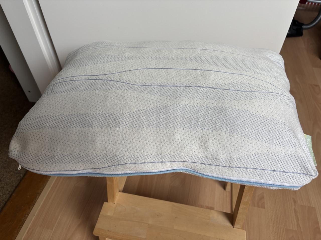 M-Line hoofdkussen 60x40 dikte aanpasbaar