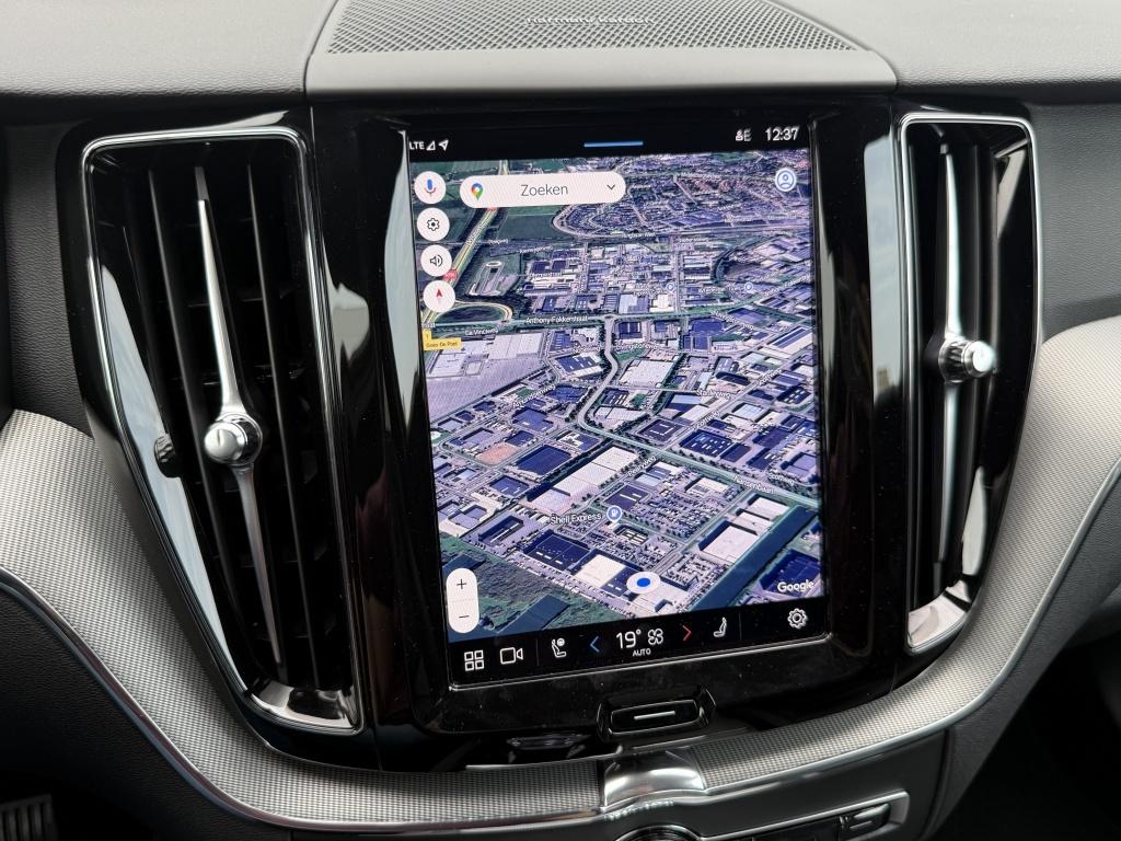 Volvo XC60 t6 398pk recharge ultra black edition| luchtvering| panodak| 360