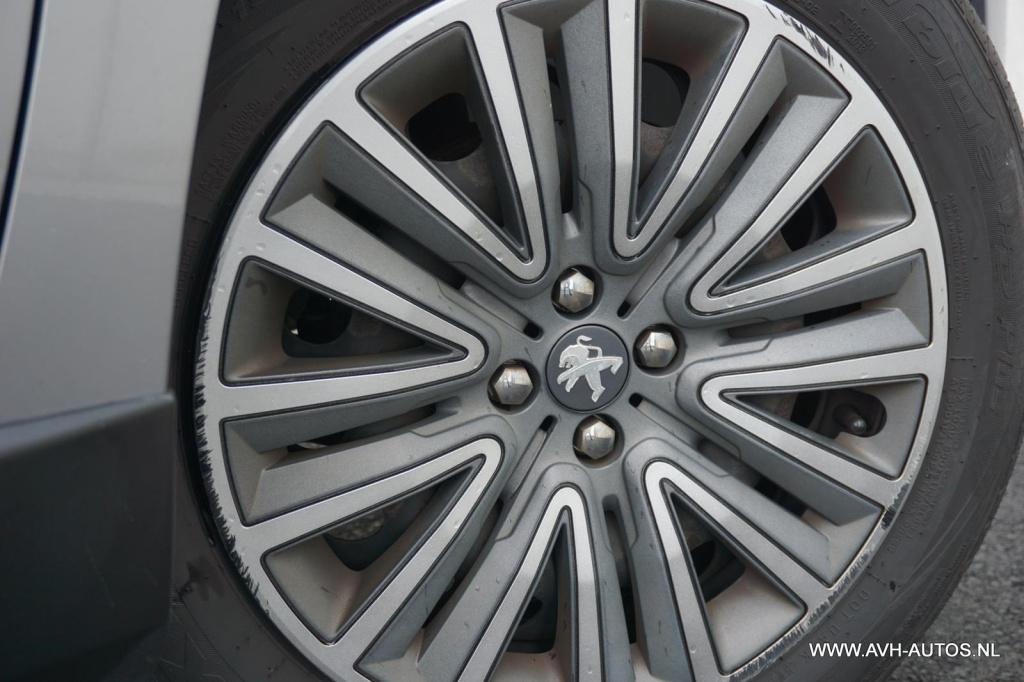 Peugeot 2008 1.2 puretech style
