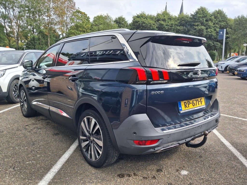 Peugeot 5008 1.2 pt 130pk s&s gt-line 7p navigatie | trekhaak | apple carpl