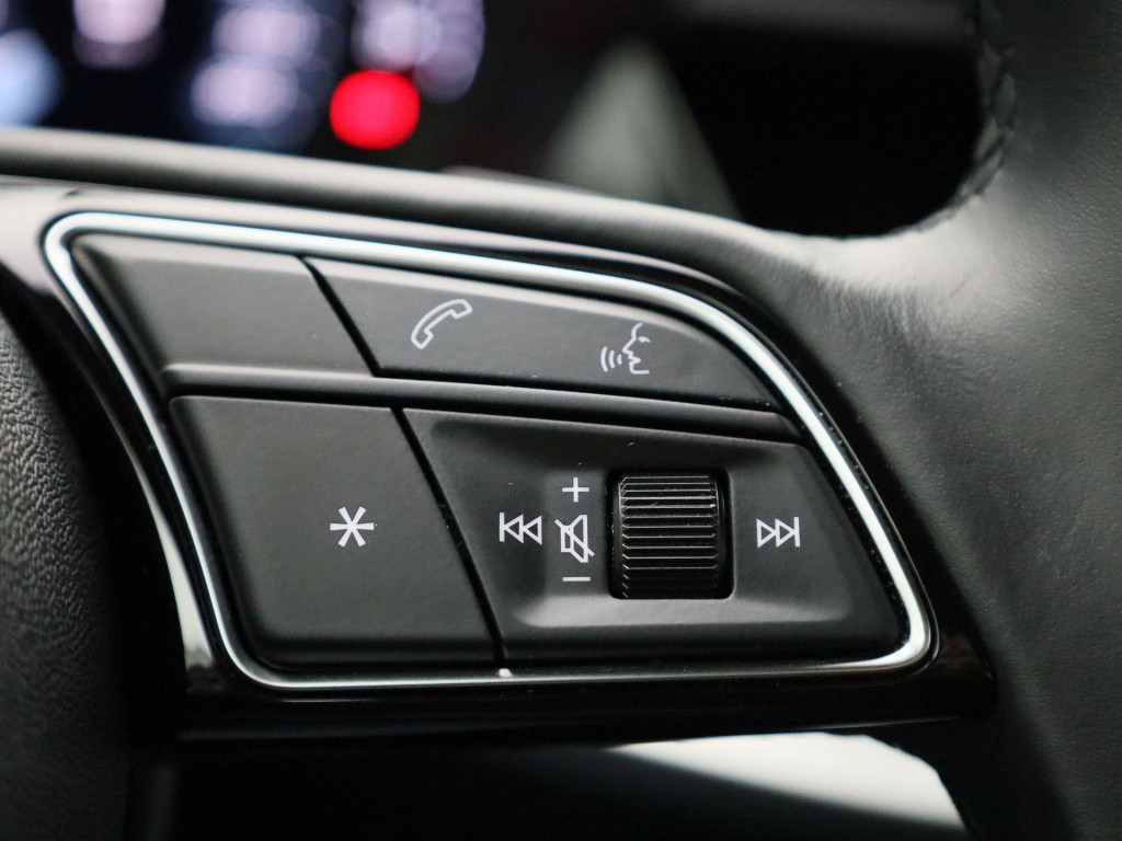 Audi A3 sportback 30 tfsi business edition | automaat | navigatie | apple c