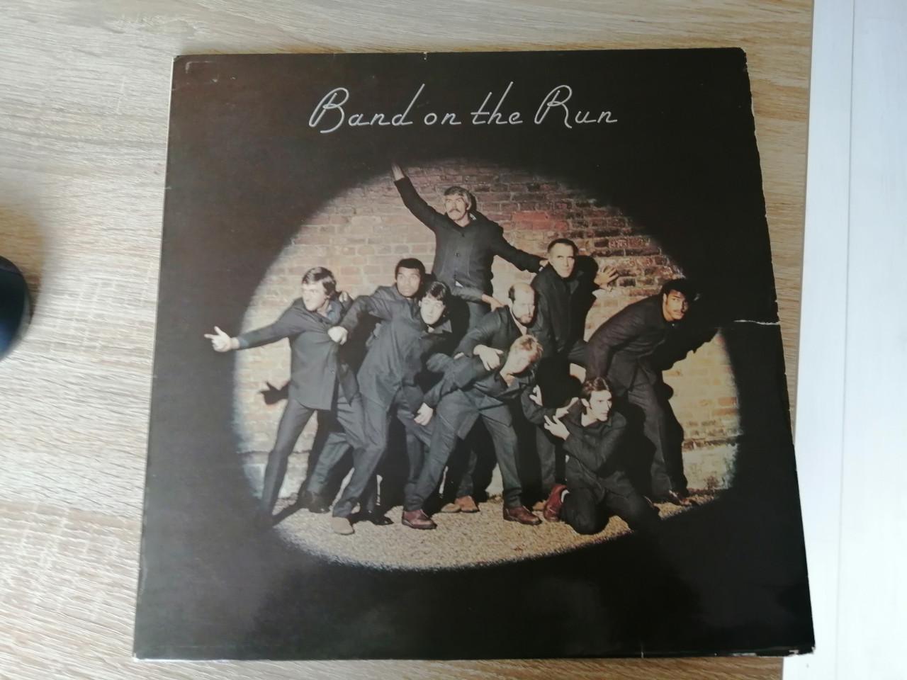 Lp wings band on the run 1973