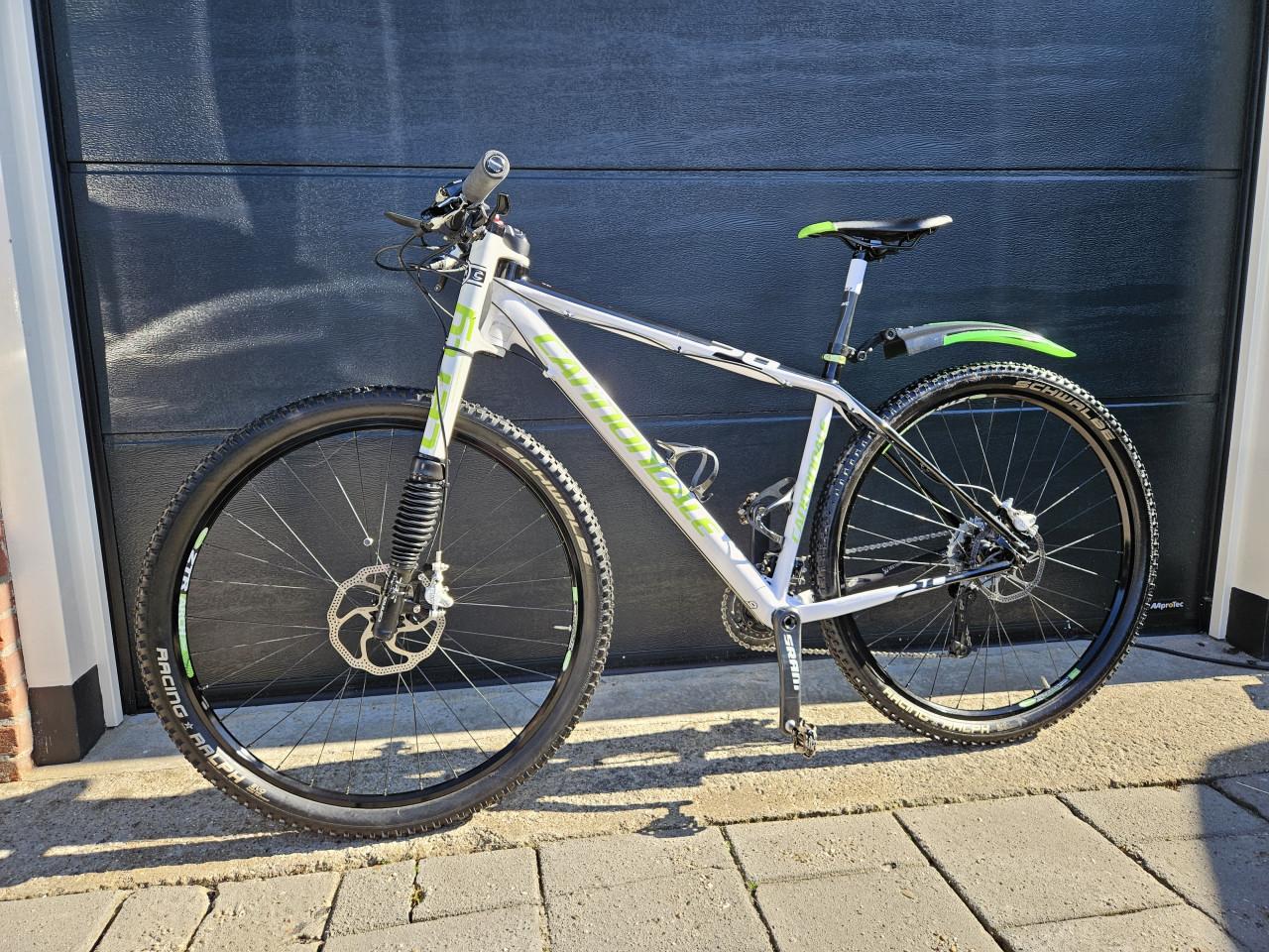 Cannindale Flash 29inch Lefty mountainbike.