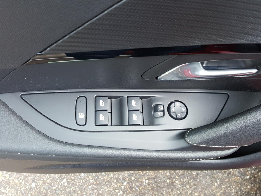 Peugeot 208 gt pack ev 50kwh 136pk/12%bytelling+btw | 3-fase navigatie | cr