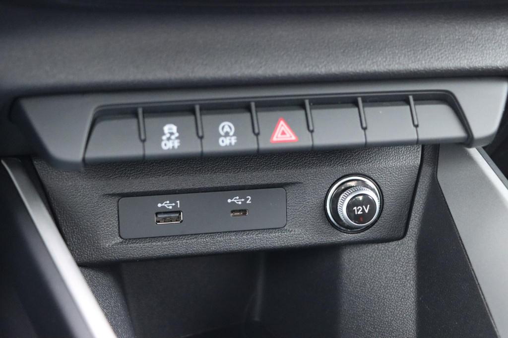 Audi A1 Sportback 25 tfsi pro line | carplay | navi | cruise