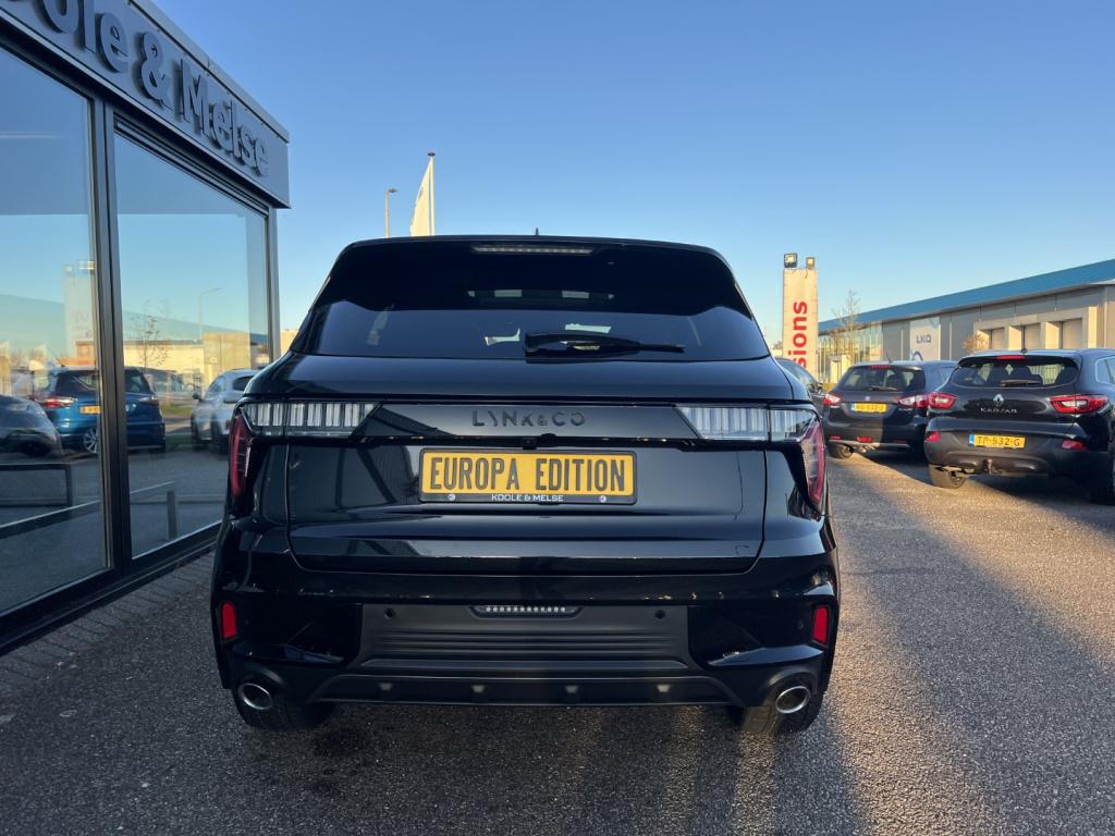 Lynk & Co 01 1.5 261pk phev , black edition ,360gr camera , pano dak , adap