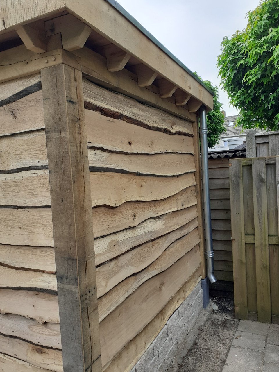 Te koop:  schaaldelen planken eikenhout.