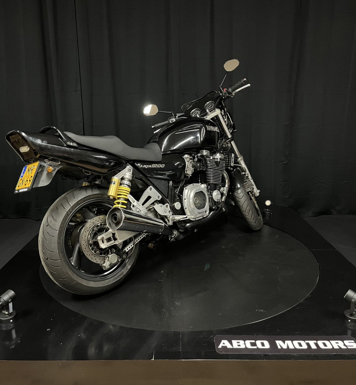 Yamaha XJR 1200