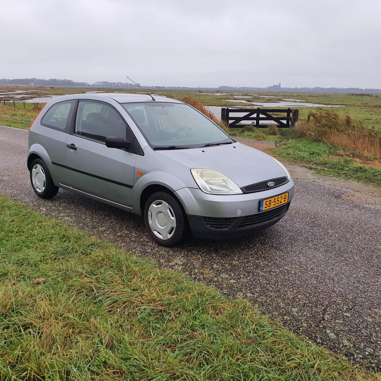 Ford Fiësta 1.4-16V Ambiënte