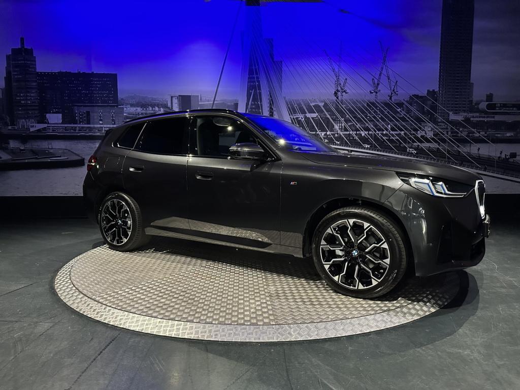 BMW X3 20 xdrive *pano*surroundview*parkass*driveass*leder*memory*