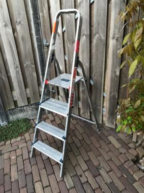 Altrex Double Decker D 804 Trap - 4 treden