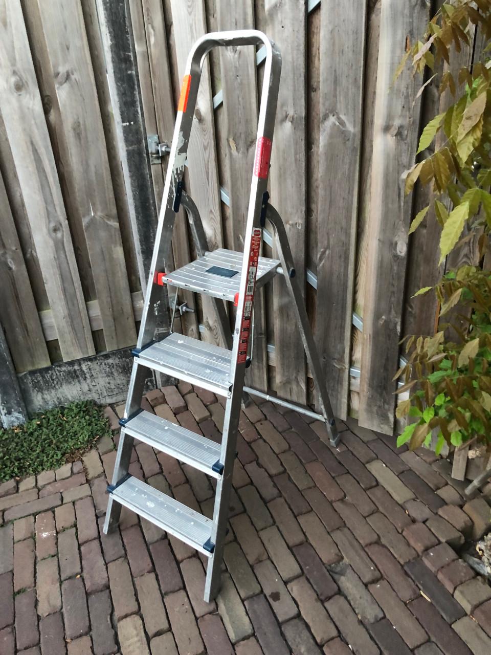 Altrex Double Decker D 804 Trap - 4 treden