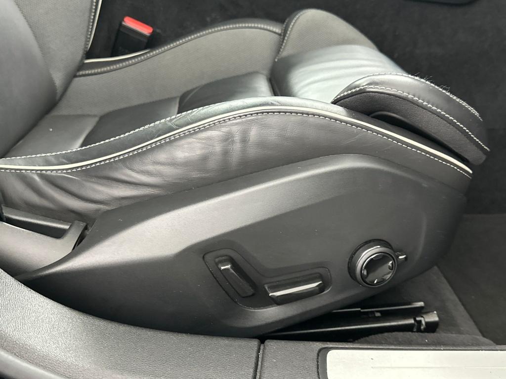 Volvo V60 t6 398pk recharge awd plus dark| long range| pano| 360camera| tre