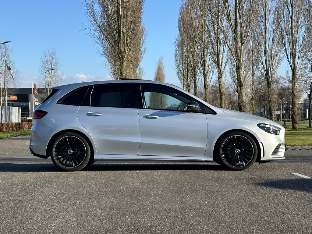 Mercedes-Benz B-Klasse 200 amg line l distronic l panoramaschuifdak l mbux 