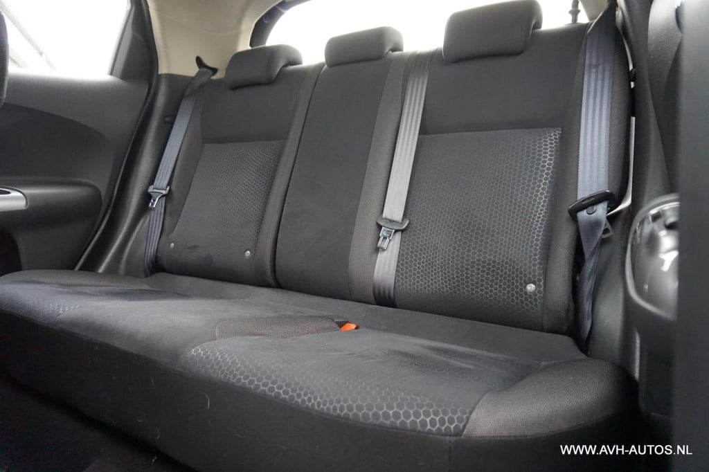 Nissan Juke 1.6 acenta automaat