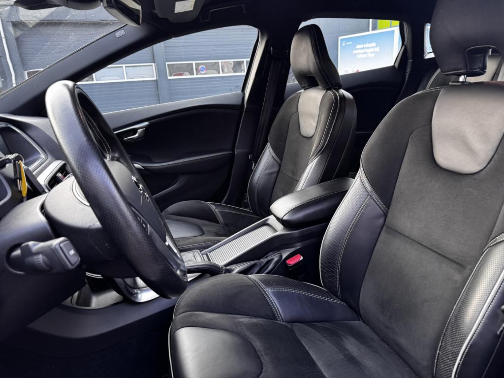 Volvo V40 2.0 t4 business sport | automaat | nav | carplay | trekhaak