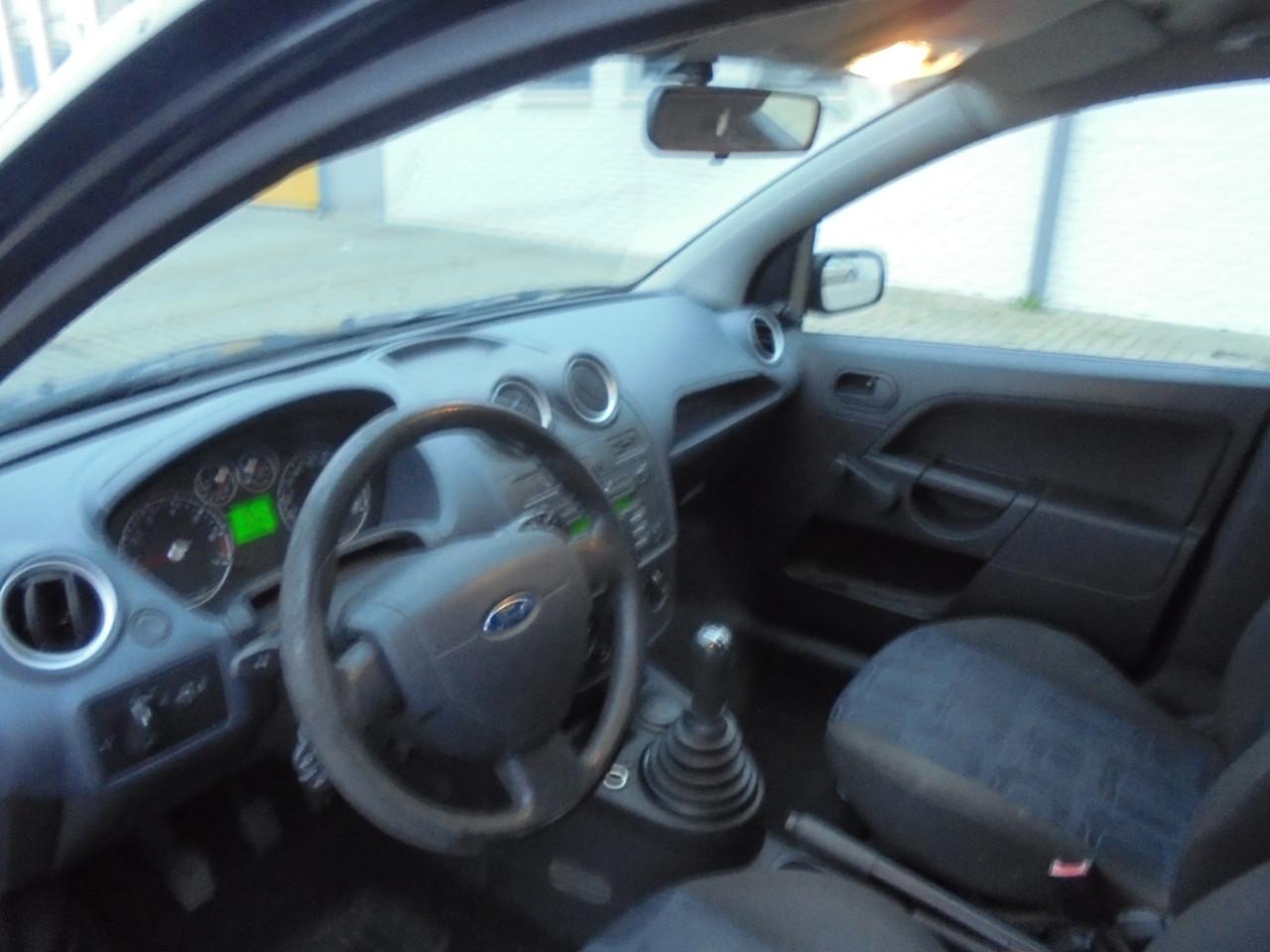 Fiesta 1.3 Cool & Sound,TWEEDE EIGENAAR 148.697 Km met N.A.P € 1795