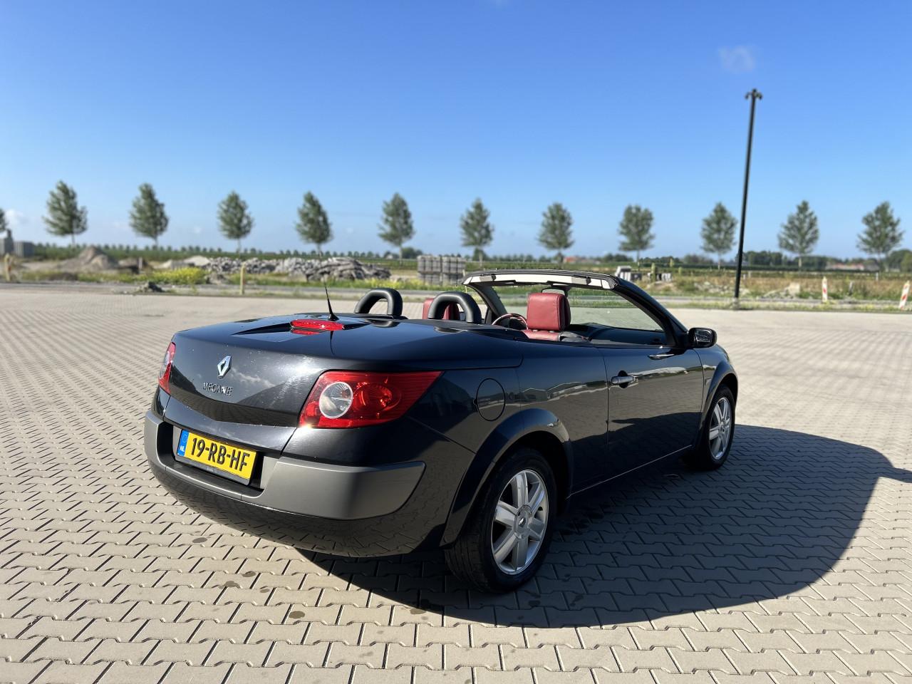 Renault Mégane Coupé-Cabriolet 2.0-16V Priv. Luxe/LEDER/APK