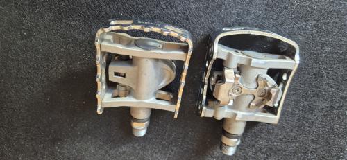 Shimano spd combi pedalen.