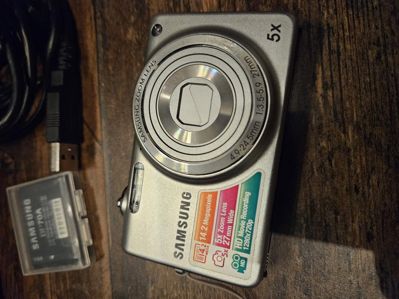 Nette werkende Samsung ST65 zoom Camera - Zilver met accessoires