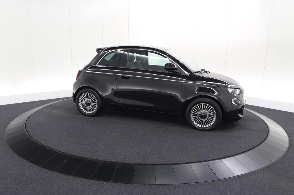 Fiat 500 icon 42 kwh | soh 95,7% | convenience pack | camera | dodehoekdete