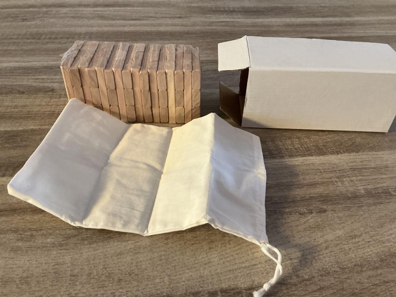 Houten stapelspel ( soort Jenga)