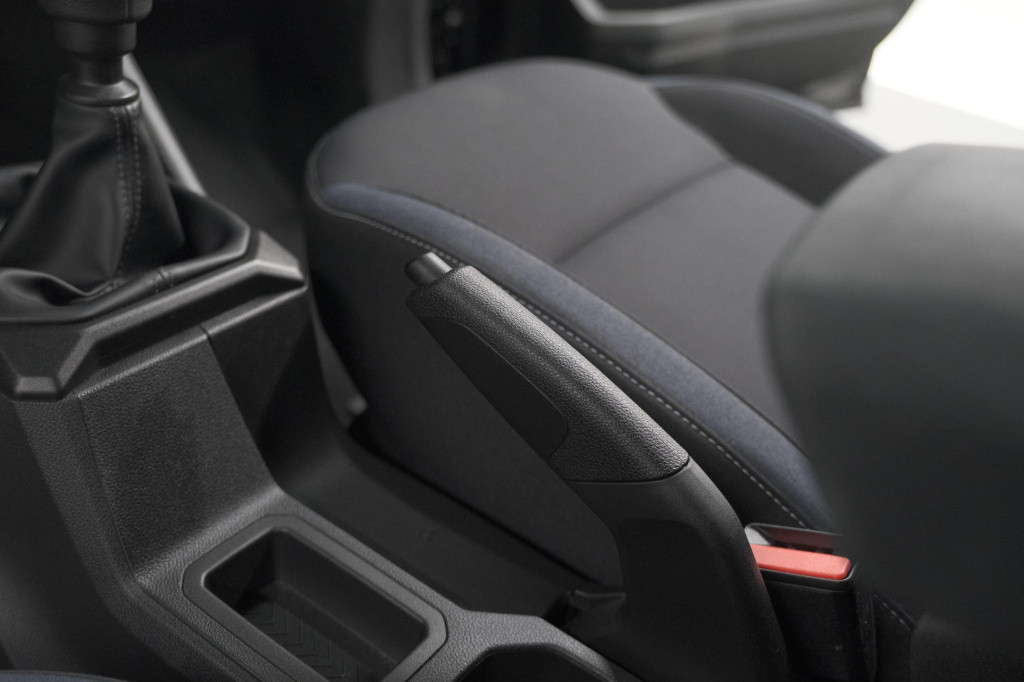Dacia Duster mild hybrid 130 expression | camera | stoelverwarming | apple 