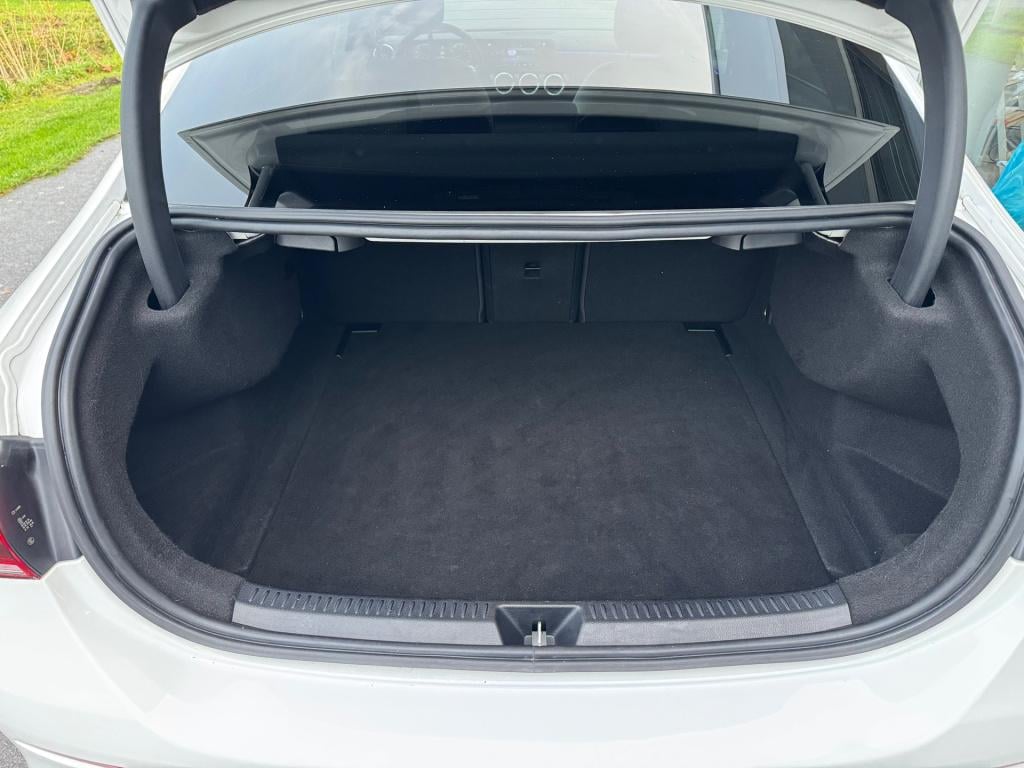 Mercedes-Benz A-Klasse 200 amg line night- pakket automaat , sfeer verlicht