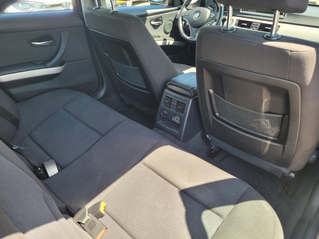 BMW 3-serie 316i business line navi.