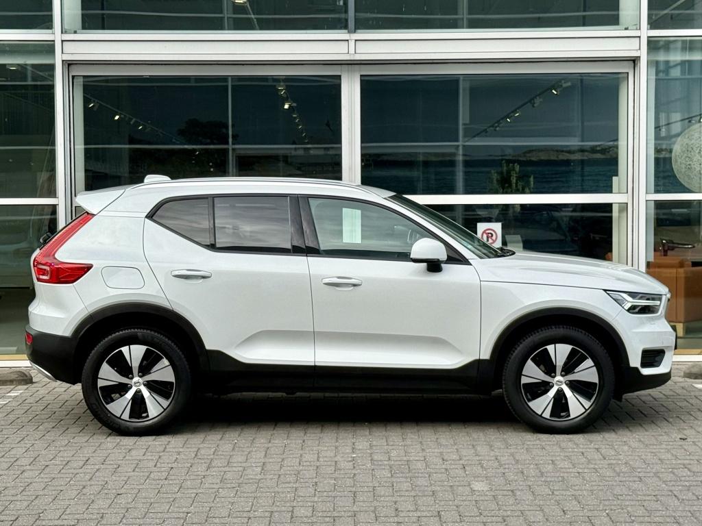 Volvo XC40 t2 129pk aut8 momentum pro| adap.cruise| camera| standkachel| st