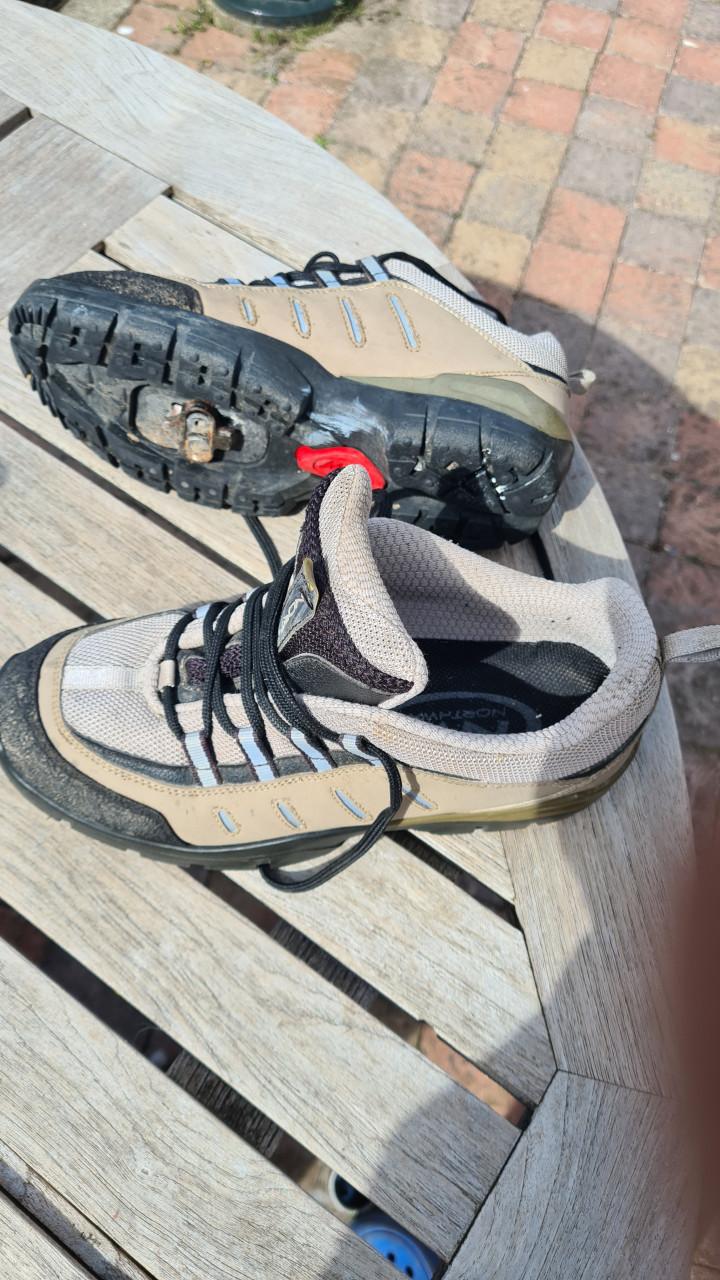 MtB schoenen maat 38