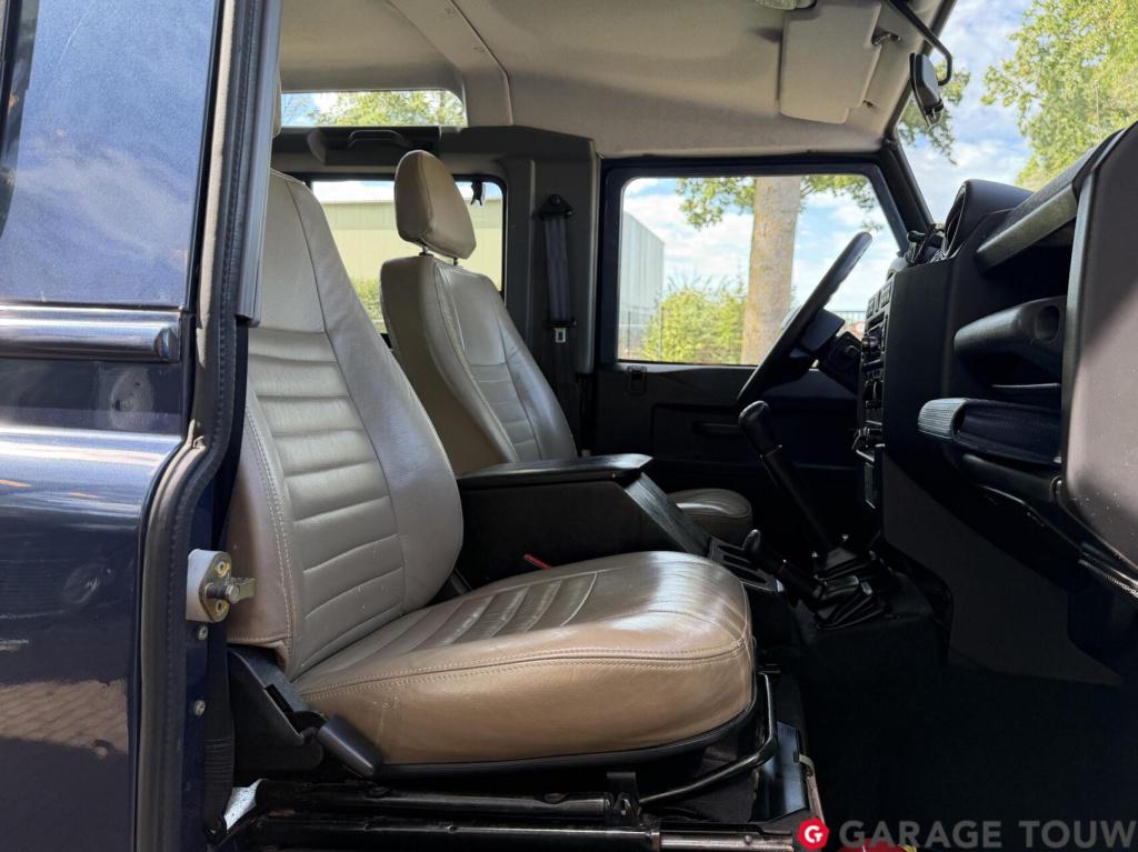 Land Rover Defender 2.4 td 90 sw se