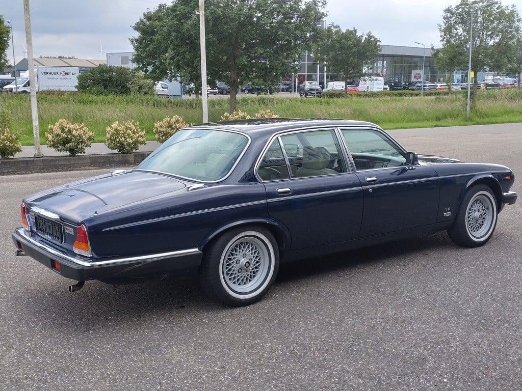 Jaguar Xj 12 serie iii