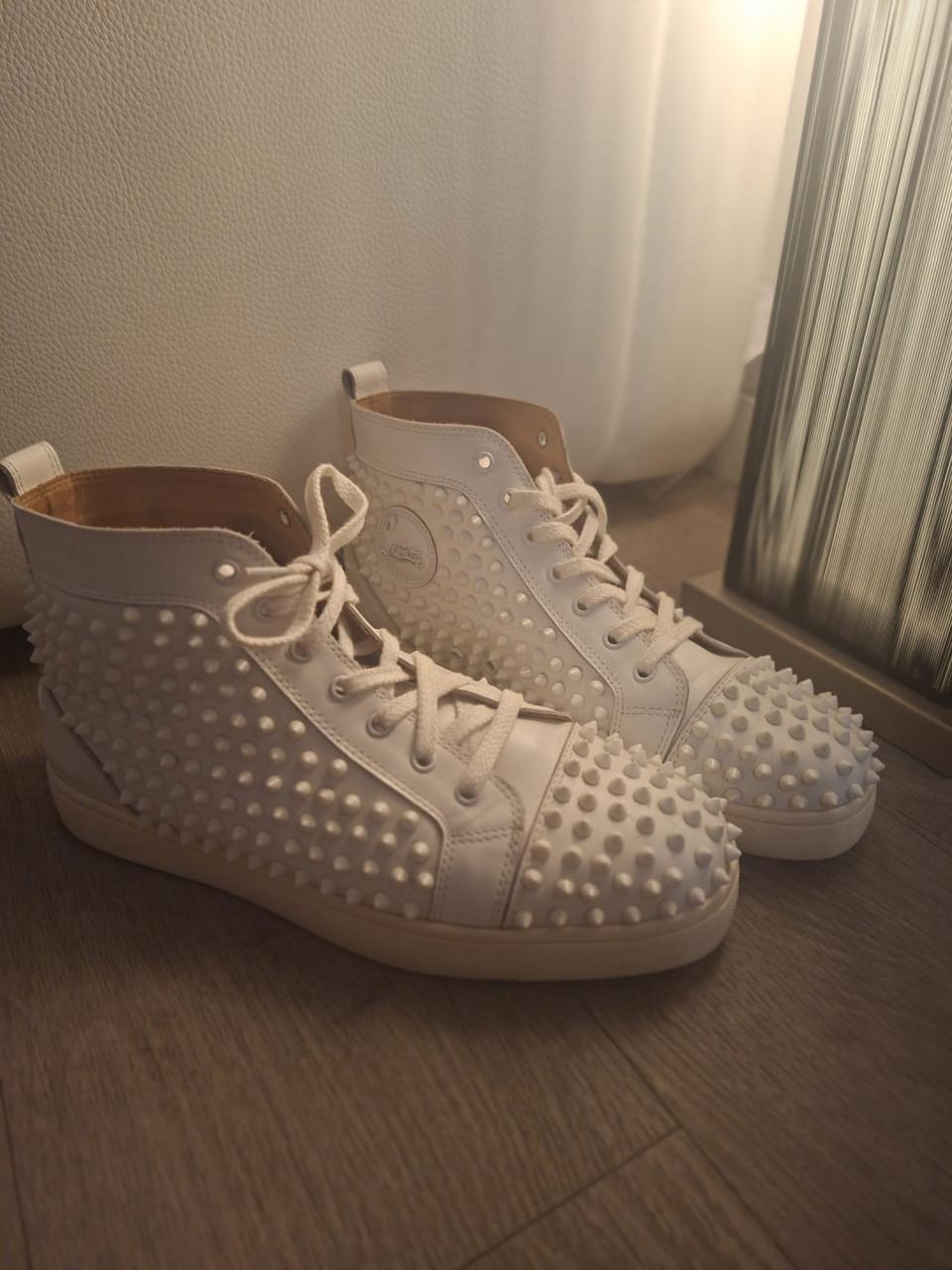 Sneakers spikes