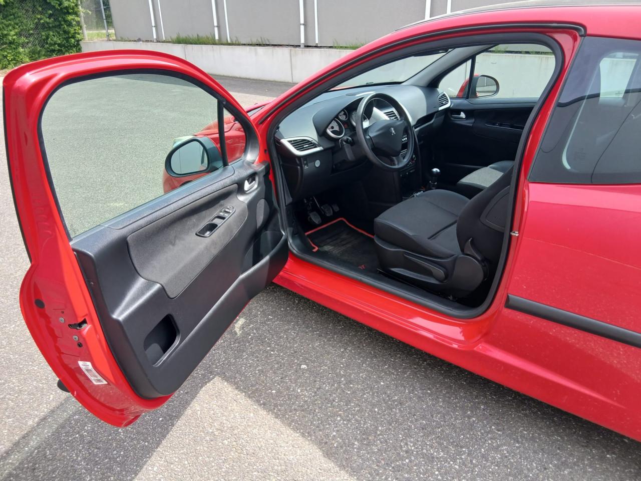 Peugeot 207 1.4 VTi Access