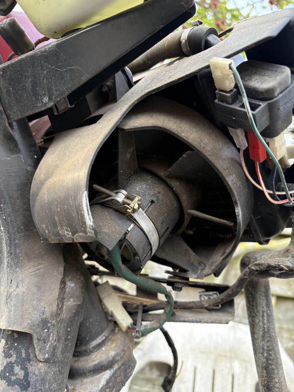 Piaggio Hexagon radiateur/koelsysteem