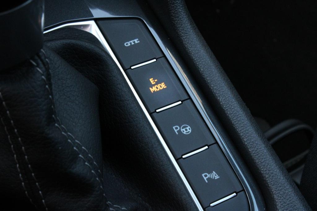 Volkswagen Tiguan 1.4 tsi ehy r bns+