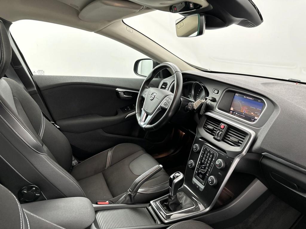 Volvo V40 t3 153pk nordic+ standkachel| navi| cruise| climate| oncall| 17''