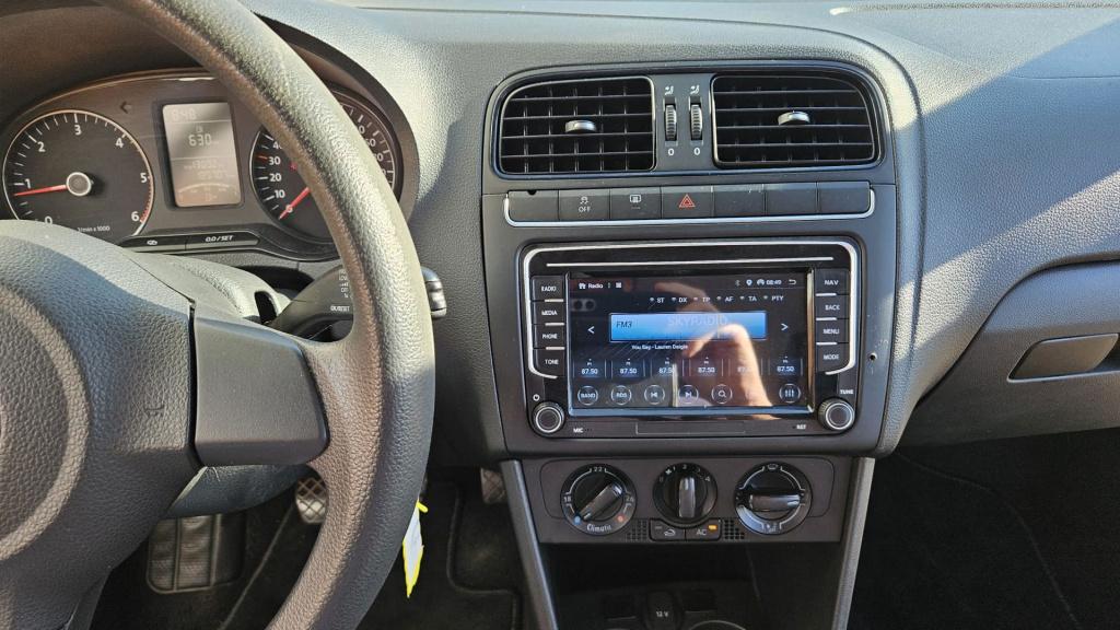 Volkswagen Polo 1.6 tdi trendline 4 cilinder