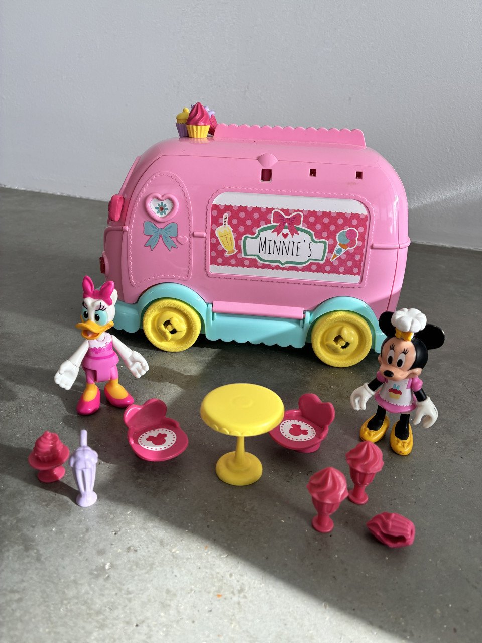 Minnie mouse ijsauto