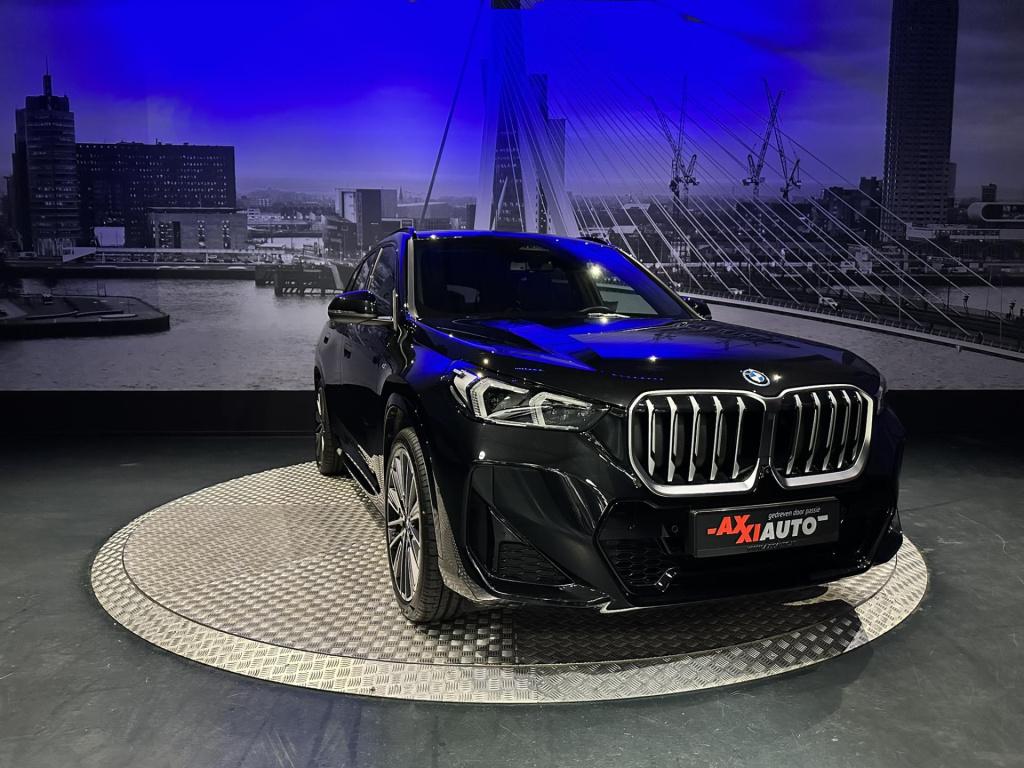 BMW X1 xdrive30e m-pakket *pano*hud*360camera*