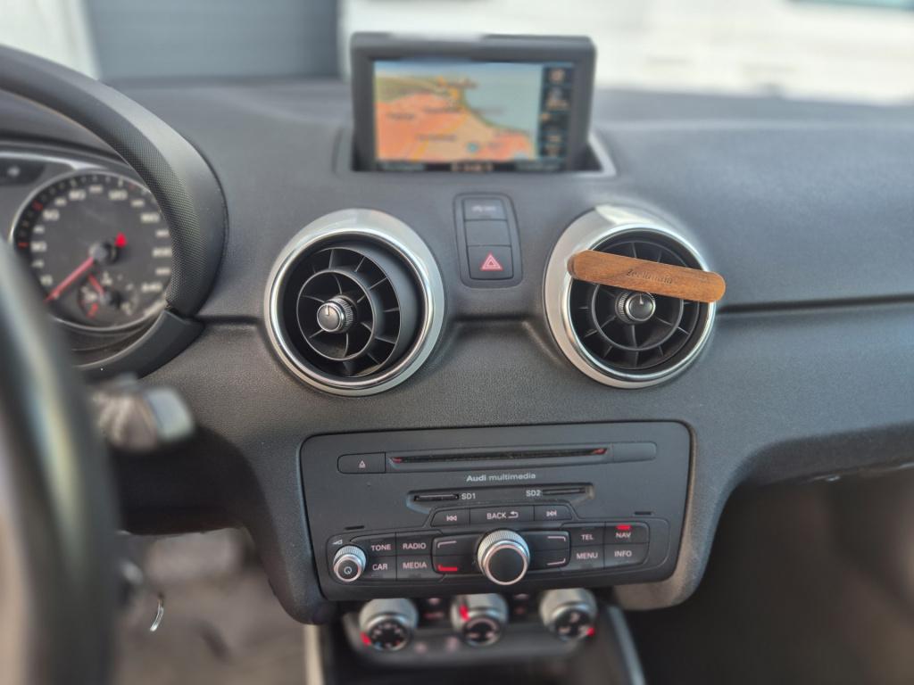 Audi A1 1.4 tfsi 119g. ambition pro line business