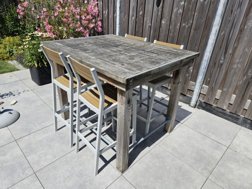 Tuintafel + 4 stoelen