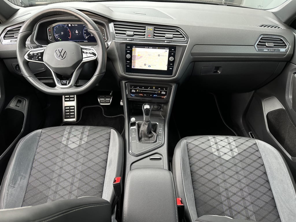 Volkswagen Tiguan Allspace 1.5 tsi 150pk dsg r-line | black line | trekhaak
