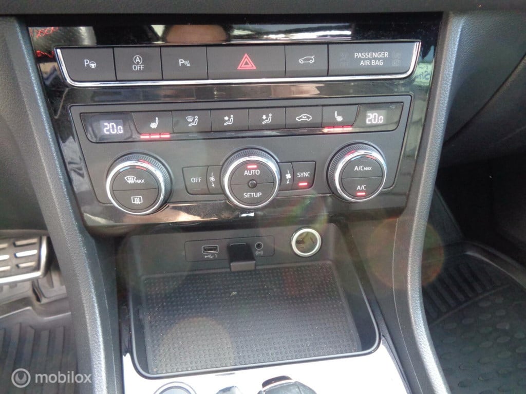 Seat Ateca 1.5 tsi fr/panoramadak/leer/stoelverw/carplay/18''/led/virtual/t